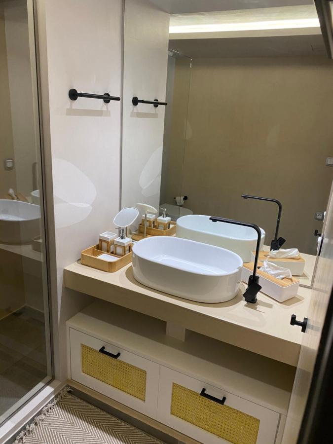 Papaduke House Apartment คาลีเวส ภายนอก รูปภาพ