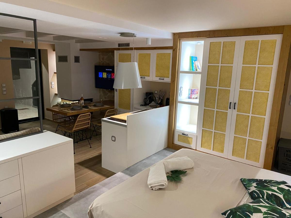 Papaduke House Apartment คาลีเวส ภายนอก รูปภาพ