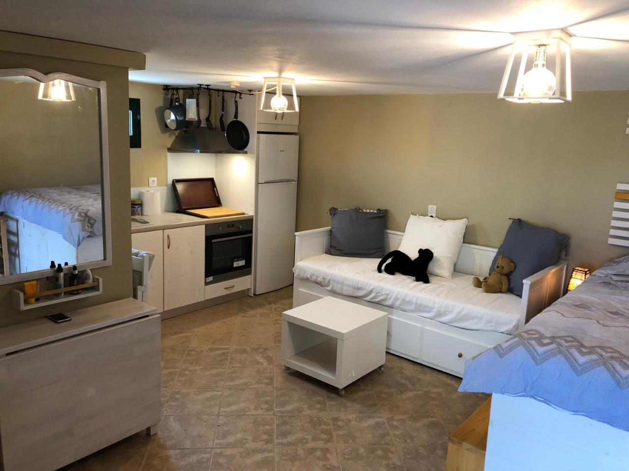 Papaduke House Apartment คาลีเวส ภายนอก รูปภาพ